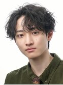 波巻きパーマツイストスパイラルパーマツーブロックメンズ黒髪