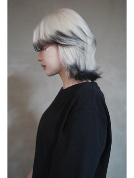 オルティ(OLTI) 《OLTI》ハイトーン ホワイト×ブラックデザイン
