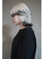 オルティ(OLTI) 《OLTI》ホワイト×ブラックデザイン