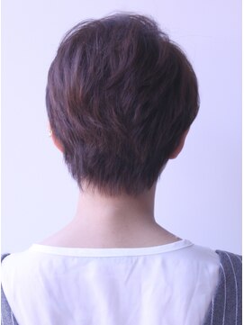 シャカ(SHAKA) 丸みショート 黒髪ベリーショート ヘルシーレイヤー ボブディ