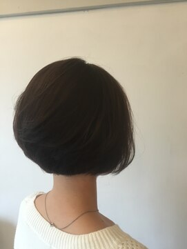 カタチヘアー(HAIR) 。。。。。。。。。ブルーベリーアッシュ。。。。ボブのカタチ。