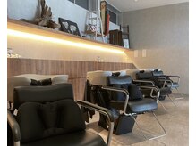 アースコアフュールボーテ 龍ヶ崎店(EARTH coiffure beaute)の雰囲気（空間の広いシャンプーブース!!半個室のスパブースもございます☆）