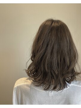 ヘアールーム ボレロ(hair room bolero) ミディボブ