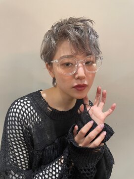 イーストハムヘッドショップ(EAST HAM head shop) ホワイトアッシュ/パーマショート☆ハンサムアレンジ