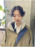 ショートパーマ　センターパートパーマ　くるくるパーマ