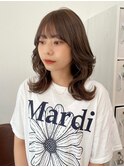 くびれミディ レイヤーヘア