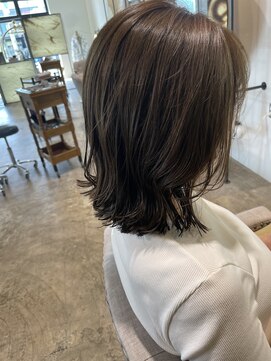 ジジ フルアヘッド(Gigi fullahead) くびれボブ