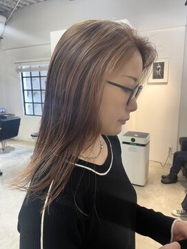 ナンバースリー 溝の口店(Number Three) ベージュカラー