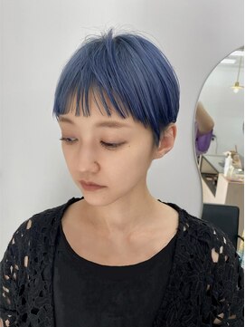 シーカ ニカイ(siika NIKAI) 人気のベリーショート!ハイトーンで前髪可愛く