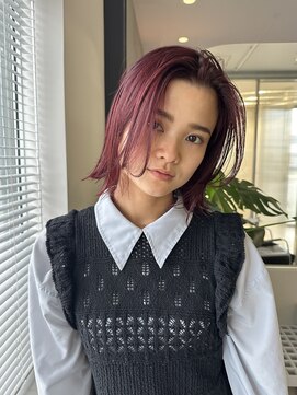 シアター(CIARTOR) ボルドーカラー/レイヤーボブ