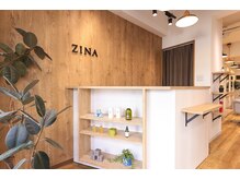 ジーナ(ZINA)