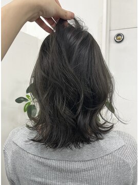 キー(kii) 透明感カーキグレージュ