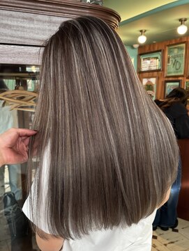 スリー(three) リタッチハイライト