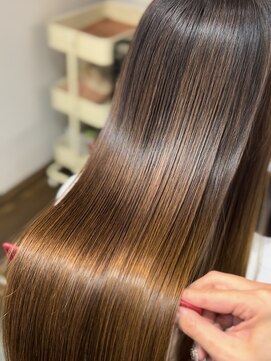 ル コワン ククー(Le coin coucou) BIKAKU酸性ストレート