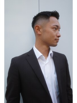 メリケンバーバーショップ トーキョー(MERICAN BARBERSHOP TYO) スキンフェード/フェザーアップ/竹ノ下