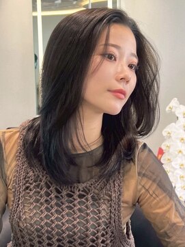 ビビバイベル(BiVi by BHEL) 桑名ロングレイヤーカットハッシュカット透明感カラー重めロング