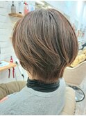 ショートボブ