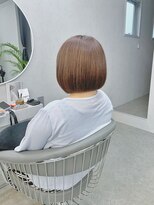 クロア(CHROA)&nbsp;【襟足ギリギリミニボブ×ブリーチ混在毛均一直しカラー】
