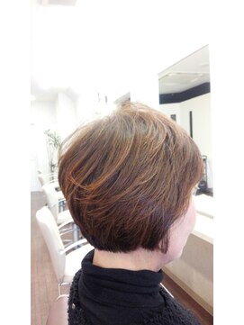 ヘアーデザインエスケープラス(HairDesign SK Plus) ウインターレイヤーボブ@30代/40代/50代