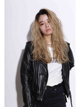 ルタ(LuTa by siesta&LiCO) LuTa☆吉祥寺ニュアンスカール×ハイトーンカラー