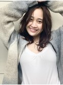 ニュアンスウェーブルーズカーリーヘア