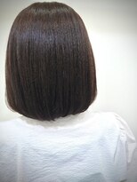 バッカ(BACCA)&nbsp;重めボブ×モノトーンアッシュ〈松本〉