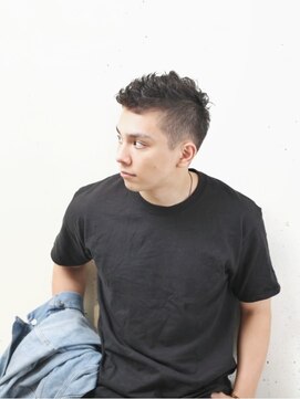 ゴーズゴードットビー 吉祥寺(go s go .b) パーマのかかったグラデーションソフトモヒカン