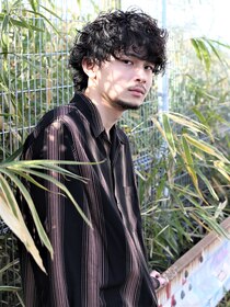 ガズル ハラジュク(GUZZLE HARAJUKU) *２WAY常田大希風スパイラルパーマ　ワックス仕上げ無造作流行*