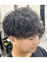 レボ 神宮寺店(Revo) くせ毛の方にもオススメ!波打ちツイスパ!