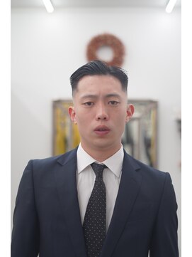 グランクラブ(GRANCLUB) カット パーマ フェード シェービング ヘッドスパ