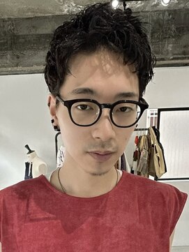 フゾンカウチ(fuzon kauti) メンズカットツーブロックツイストスパイラルパーマボブショート