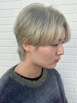 ヒュイル バイ ニアウ(Hwyl by Niau) メンズマッシュセンターパートスパイラルパーマニュアンスパーマ