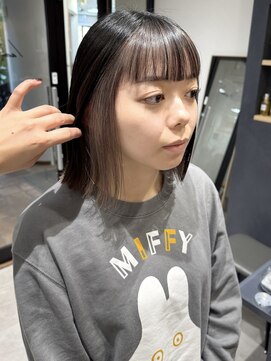 ラミエバイメルト 下北沢(lamie by melt) 花田/切りっぱなしボブインナーカラーホワイトグレージュ下北沢