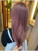 ピンクベージュ