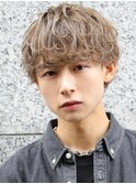 刈り上げマッシュ波巻きパーマ