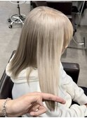 ホワイトブロンドホワイトミルクティーブリーチダブルカラー横浜