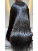 フルー 都立大学店(Fleu r)&nbsp;プレミアム縮毛矯正！ダメージが少なく、柔らかい仕上がりが特徴