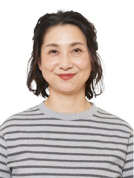 ブロッサム プロデュースド バイ エガオ(Blossom PRODUCED by EGAO) 50代・60代の方に☆パーマヘアの簡単ハーフアップアレンジ