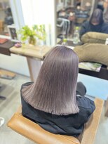 ヘアーアンドビューティーショップ エボルティー(hair&beauty shop EvoLuty)&nbsp;シルバー