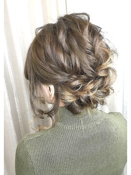 エール(a:le) 柔らかカジュアルアレンジ