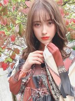 ディスオモテサンドウ 表参道(This OMOTESANDO)&nbsp;シースルーバングが可愛いミルキーベージュ○エアリーミディ