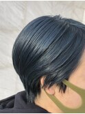 わかりやすく言うと青緑