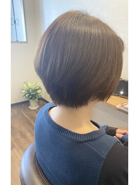 リアンヘアー(Lien hair) 襟足が長く生えている方でも自然なふんわりショート