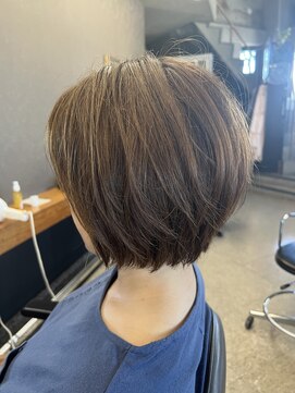 リビア(HRIVIA) ショートレイヤーボブ