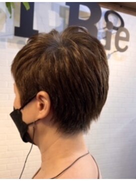 アイリー 青木店(I Rie) 耳だしショート