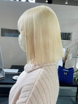 ベレーザ 渋谷(BELEZA) 2431外国人風カラーブロンドヘア金髪ボブ栗色タンバルモリボブ