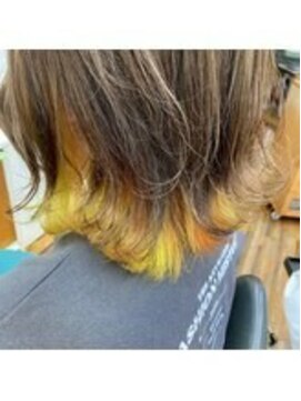 トータルビューティーサロン トップスタイル 華やかインナーカラー