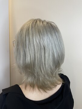 ナインプラス(NINE+) ホワイトシルバー