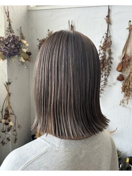 ヘアスタジオ ブリエ(HAIR STUDIO BRILLER) 2024　切りっぱなし×ベージュ
