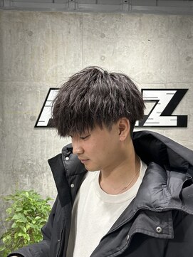 オルズ 渋谷(ALLZ) 縦落ちツイストパーマ刈り上げマッシュツイストスパイラルパーマ